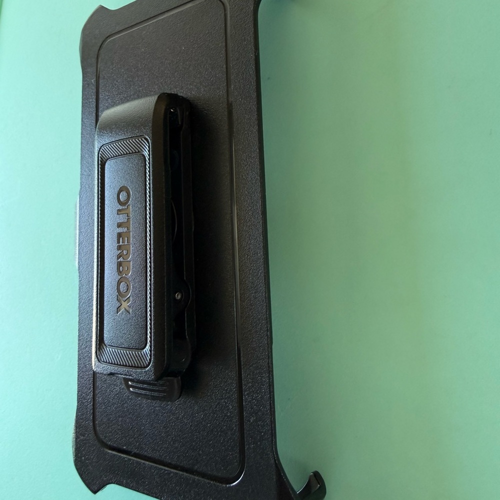 OtterBox Black iPhone 13/14/15 Belt Holster ONLY - Picture 10 of 13